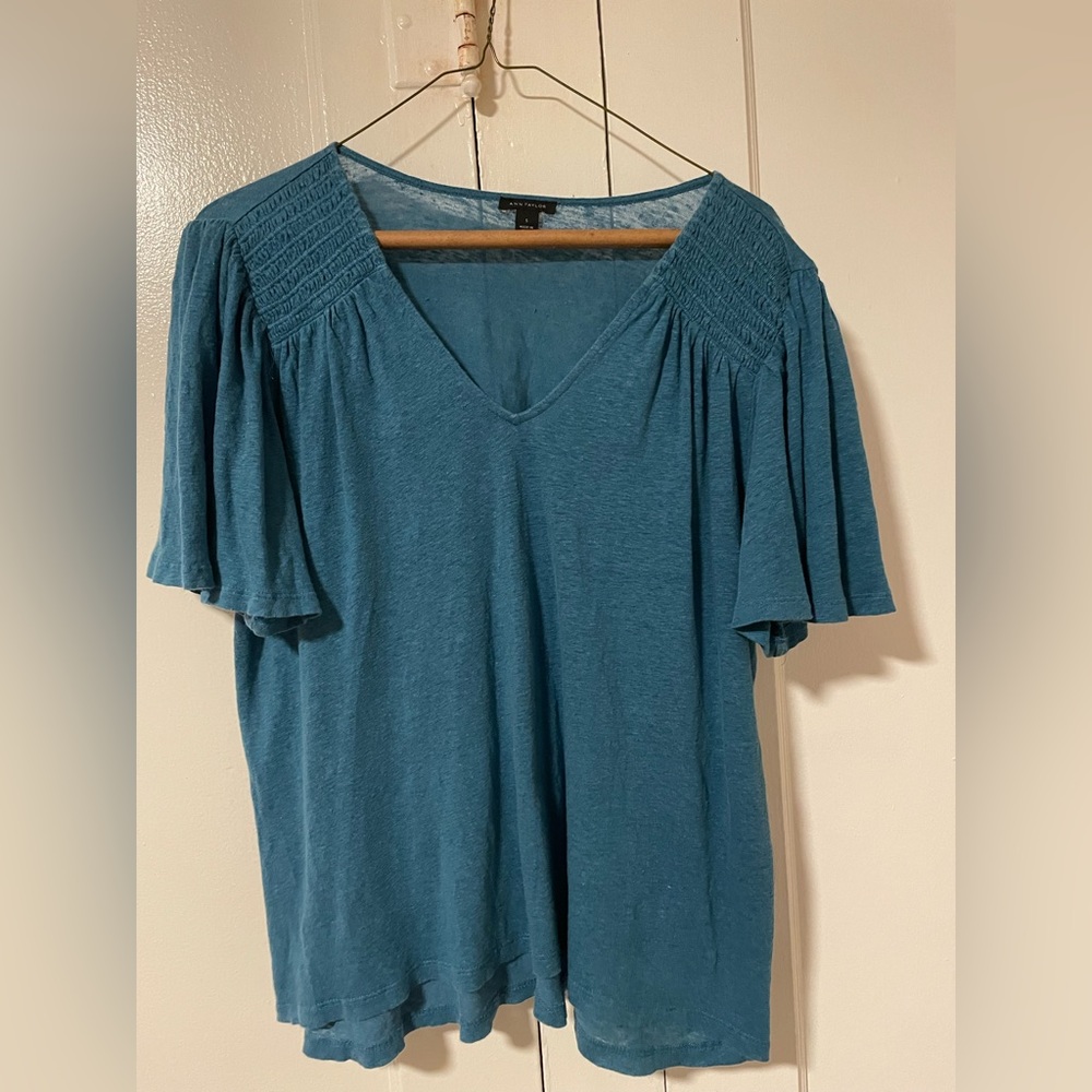 ANN TAYLOR: small blue short sleeve top